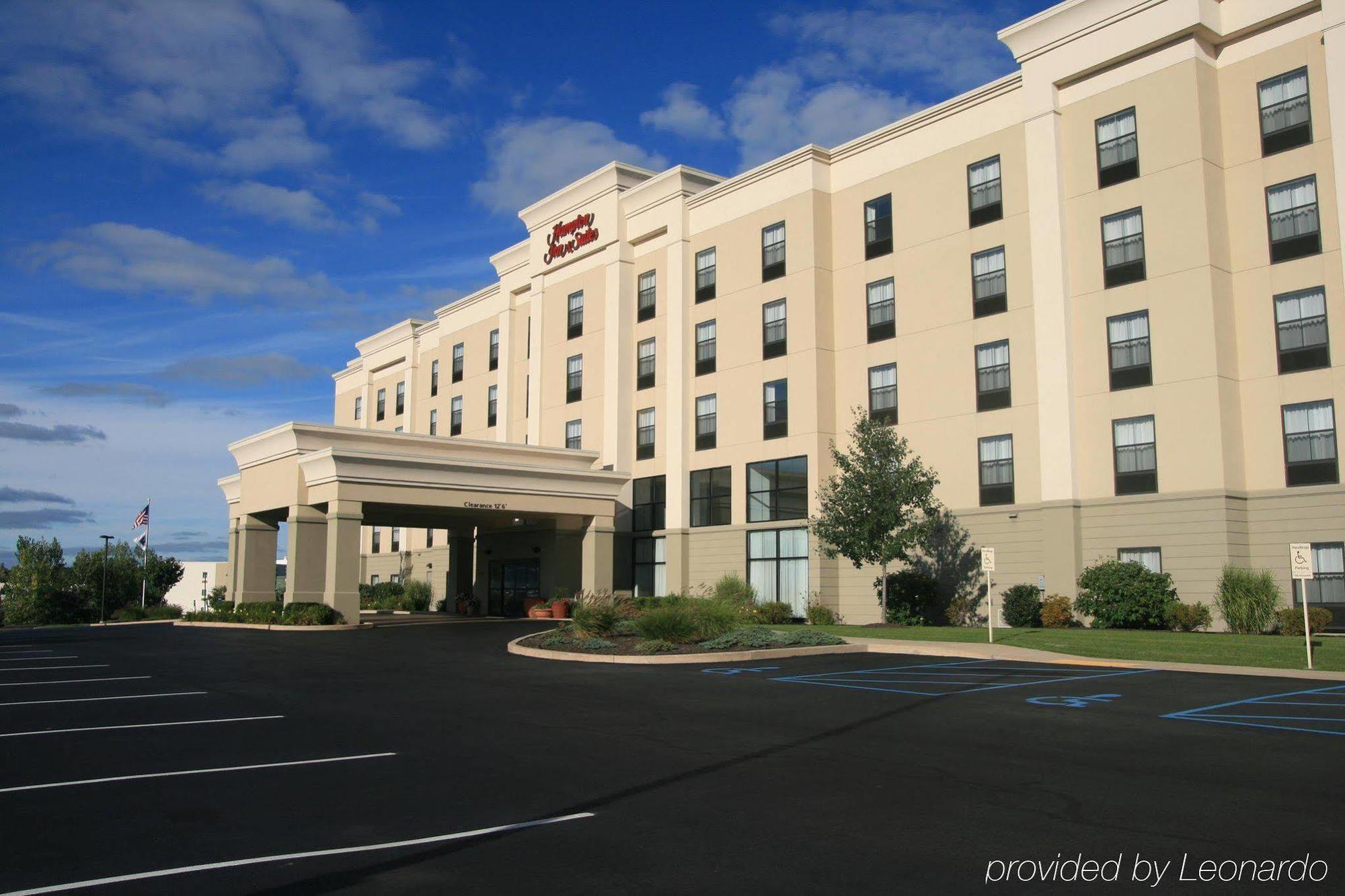 Hampton Inn & Suites Wilkes-Barre Exterior photo